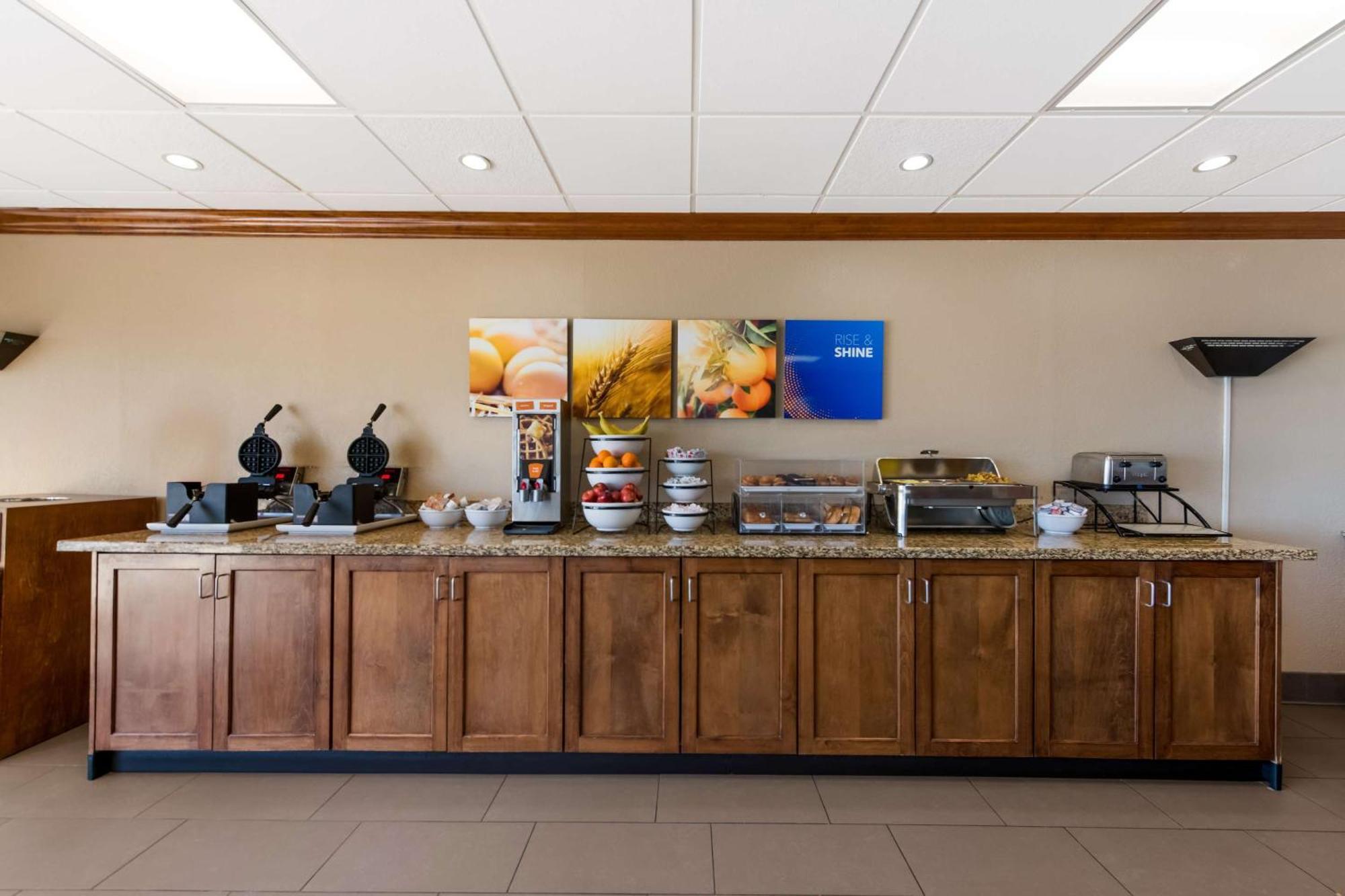 Comfort Inn South Oceanfront Nags Head Zewnętrze zdjęcie